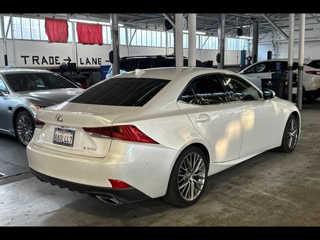 2017 Lexus IS Turbo