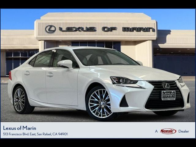 2017 Lexus IS Turbo