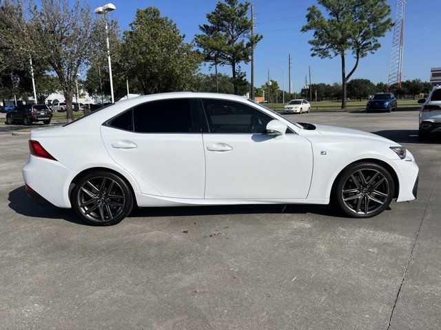 2017 Lexus IS Turbo