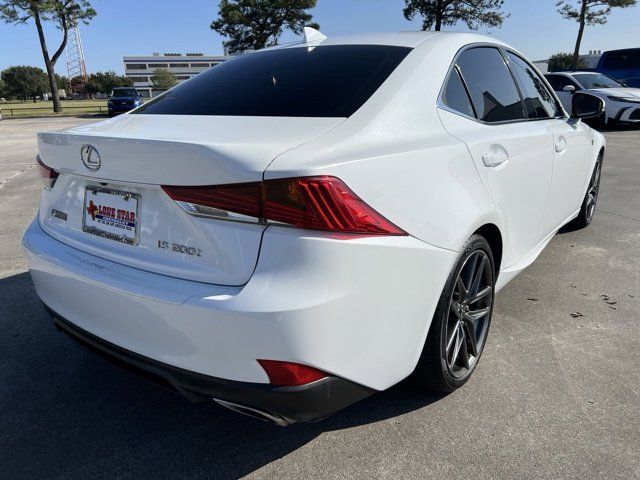 2017 Lexus IS Turbo