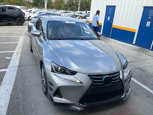 2017 Lexus IS Turbo