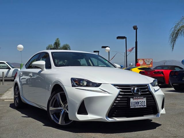 2017 Lexus IS Turbo