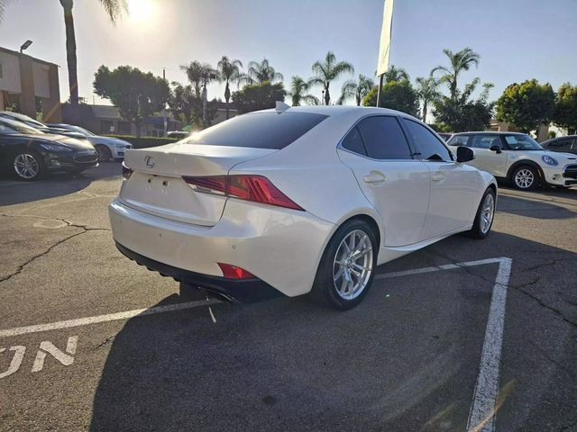 2017 Lexus IS Turbo