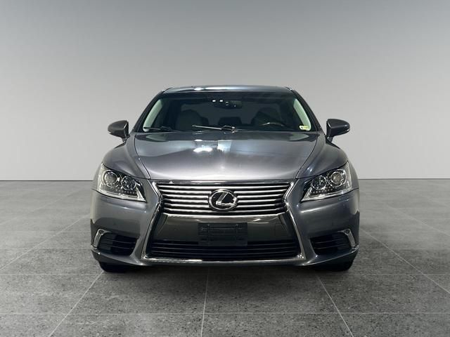 2017 Lexus LS 460