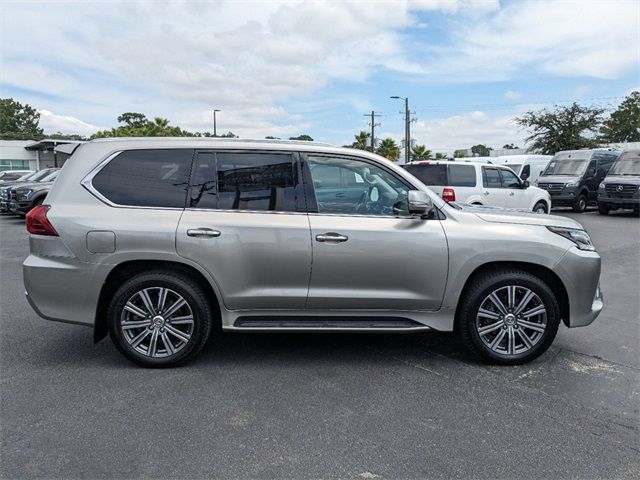 2017 Lexus LX 570