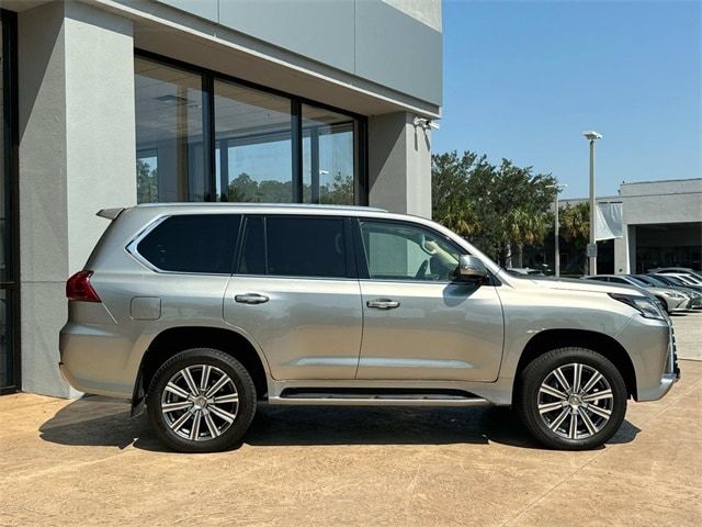 2017 Lexus LX 570