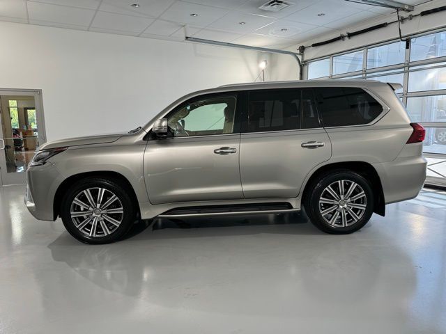 2017 Lexus LX 570