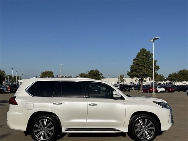 2017 Lexus LX 570