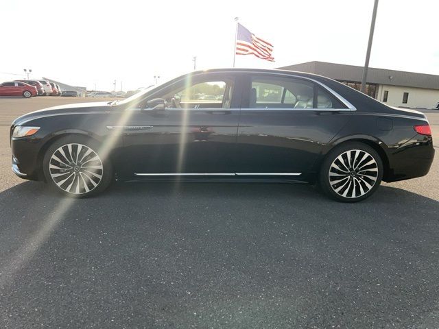 2017 Lincoln Continental Black Label