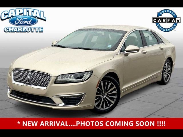 2017 Lincoln Continental Premiere