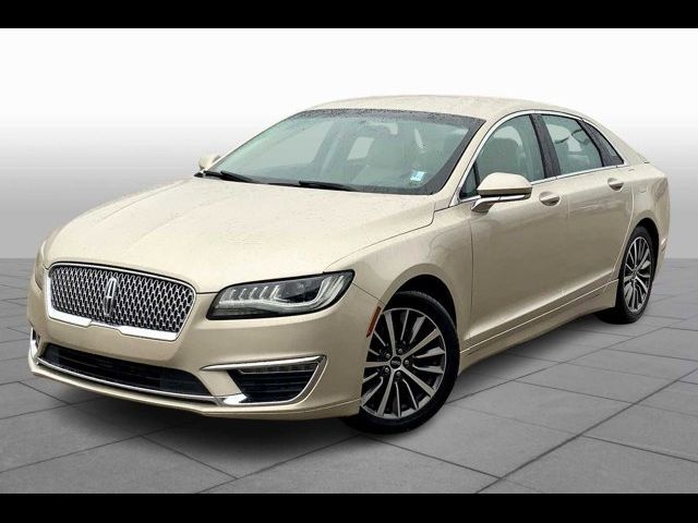 2017 Lincoln Continental Premiere