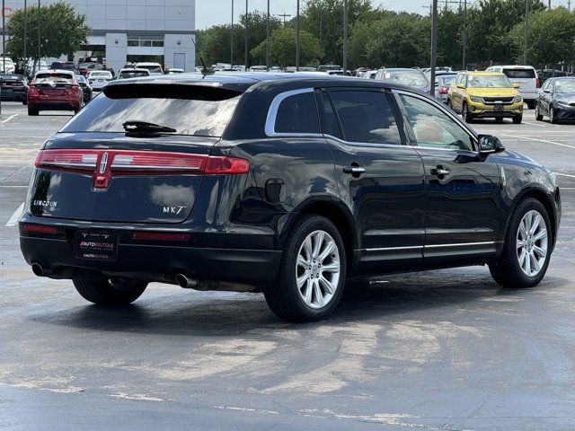 2017 Lincoln MKT Elite