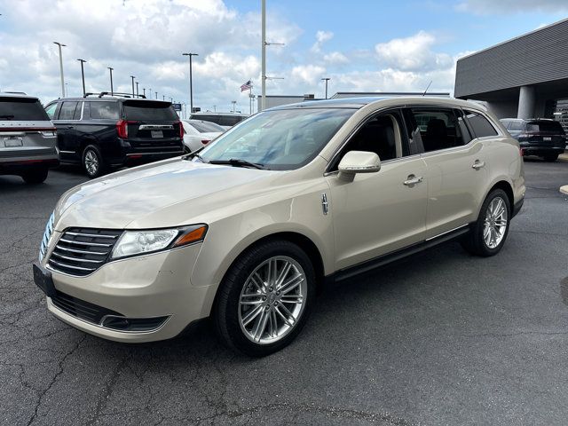 2017 Lincoln MKT Elite