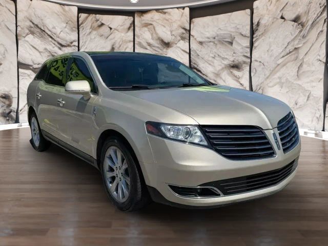 2017 Lincoln MKT Elite