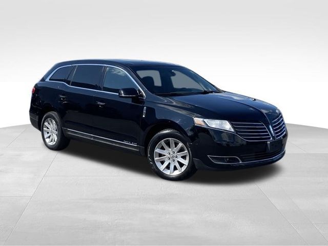 2017 Lincoln MKT Base