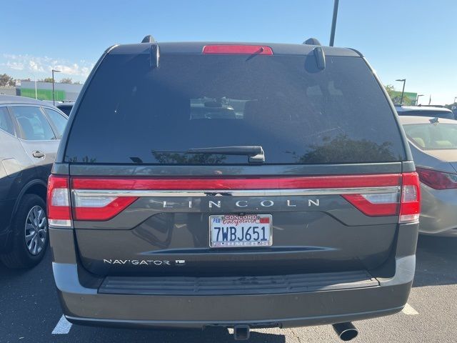 2017 Lincoln Navigator L Select
