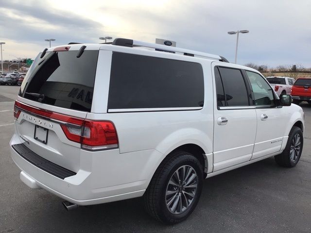 2017 Lincoln Navigator L Select