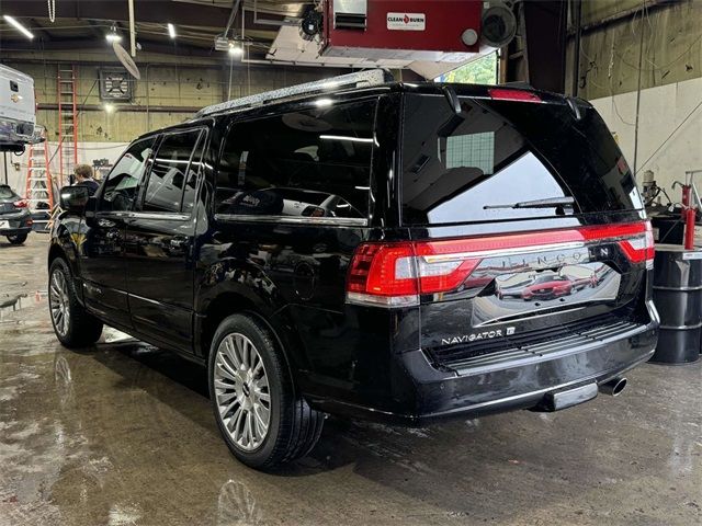 2017 Lincoln Navigator L Select