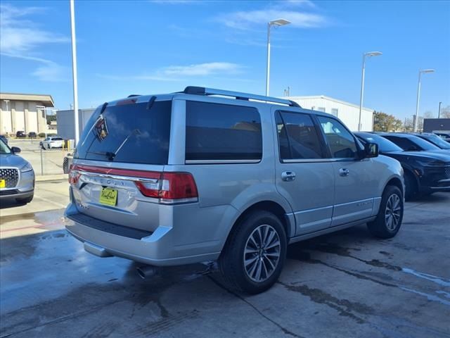 2017 Lincoln Navigator Select