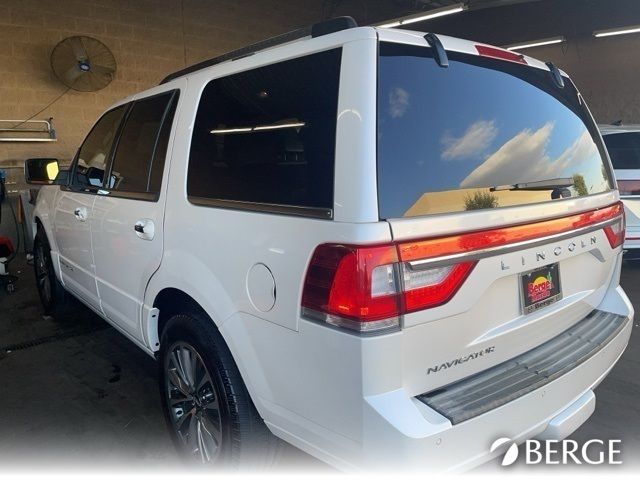 2017 Lincoln Navigator Select