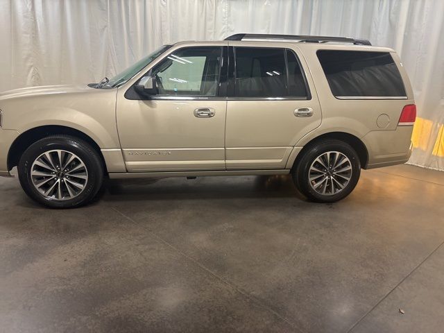 2017 Lincoln Navigator Select