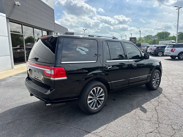 2017 Lincoln Navigator Select