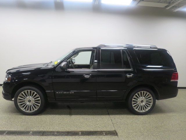 2017 Lincoln Navigator Select