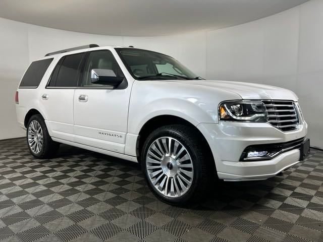 2017 Lincoln Navigator Select