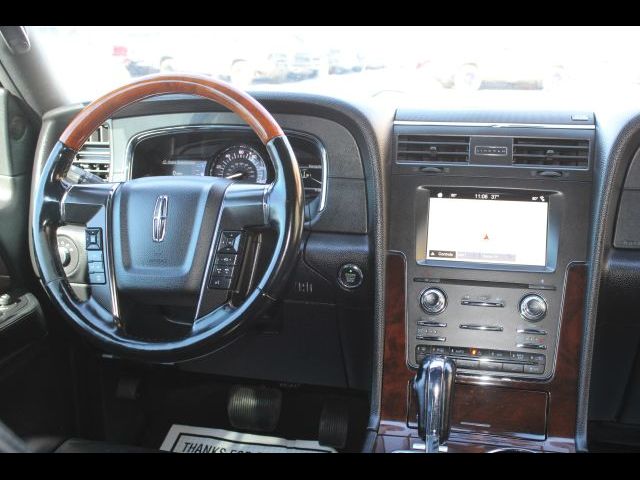 2017 Lincoln Navigator Select