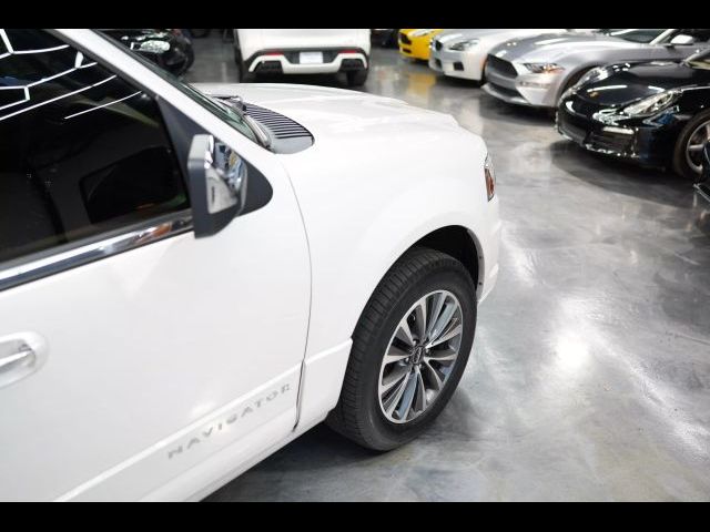 2017 Lincoln Navigator Select