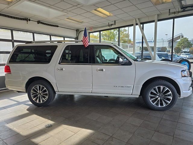 2017 Lincoln Navigator L Select