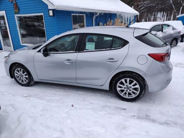 2017 Mazda Mazda3 Sport