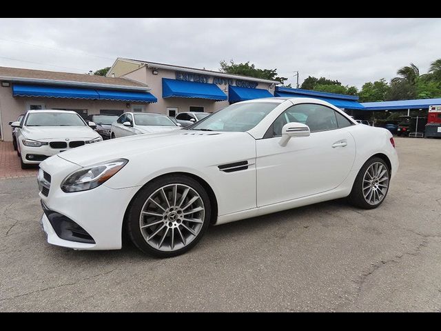 2017 Mercedes-Benz SLC 300