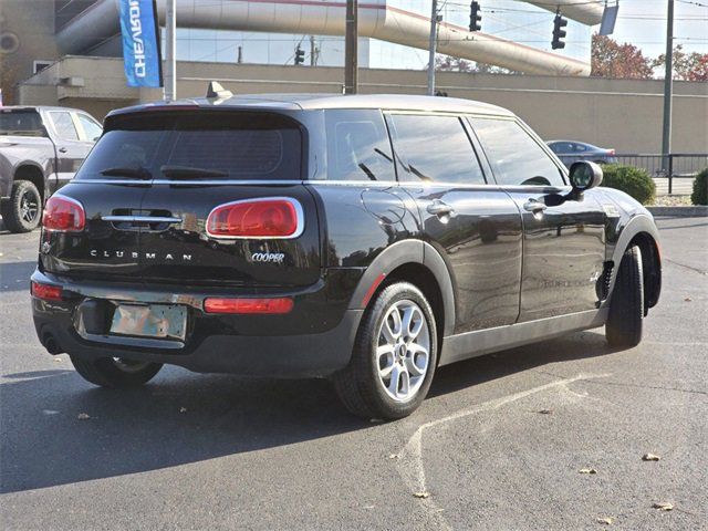 2017 MINI Cooper Clubman Base