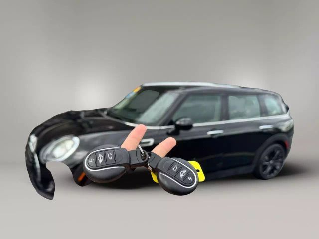 2017 MINI Cooper Clubman Base