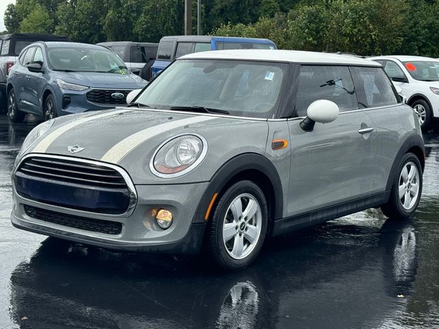 2017 MINI Cooper Hardtop Base