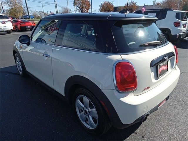 2017 MINI Cooper Hardtop Base