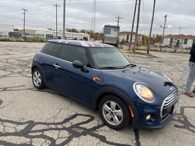 2017 MINI Cooper Hardtop Base