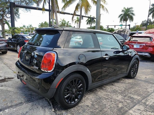 2017 MINI Cooper Hardtop Base