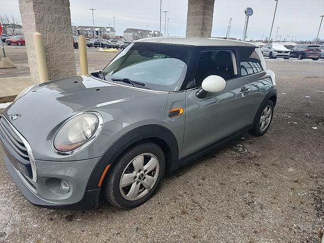 2017 MINI Cooper Hardtop Base