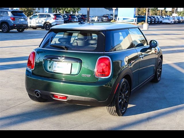 2017 MINI Cooper Hardtop Base