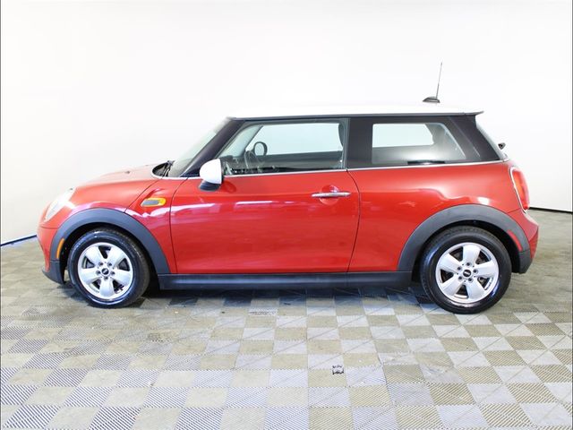 2017 MINI Cooper Hardtop Base