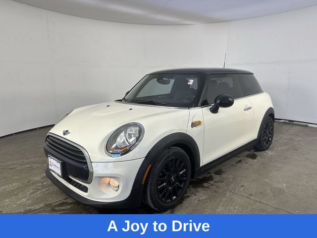 2017 MINI Cooper Hardtop Base