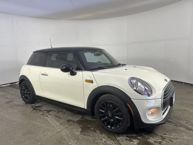 2017 MINI Cooper Hardtop Base