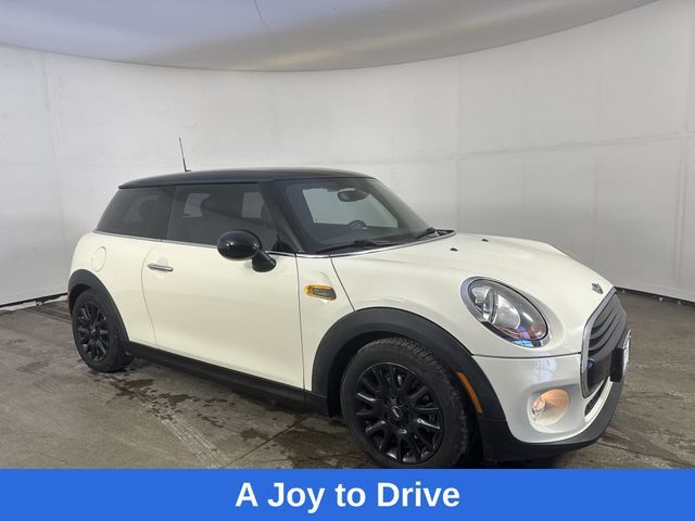 2017 MINI Cooper Hardtop Base