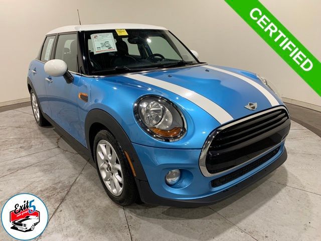 2017 MINI Cooper Hardtop Base