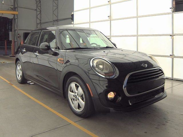 2017 MINI Cooper Hardtop Base