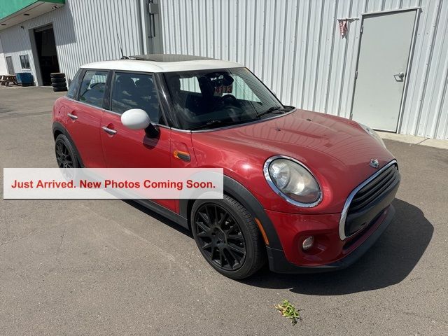 2017 MINI Cooper Hardtop Base