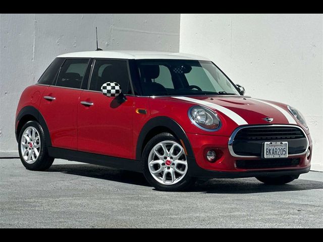 2017 MINI Cooper Hardtop Base