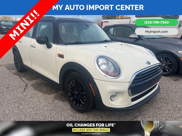 2017 MINI Cooper Hardtop Base